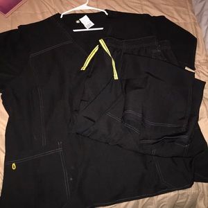 Black Wink Scrubs 3X Set (top & bottoms)